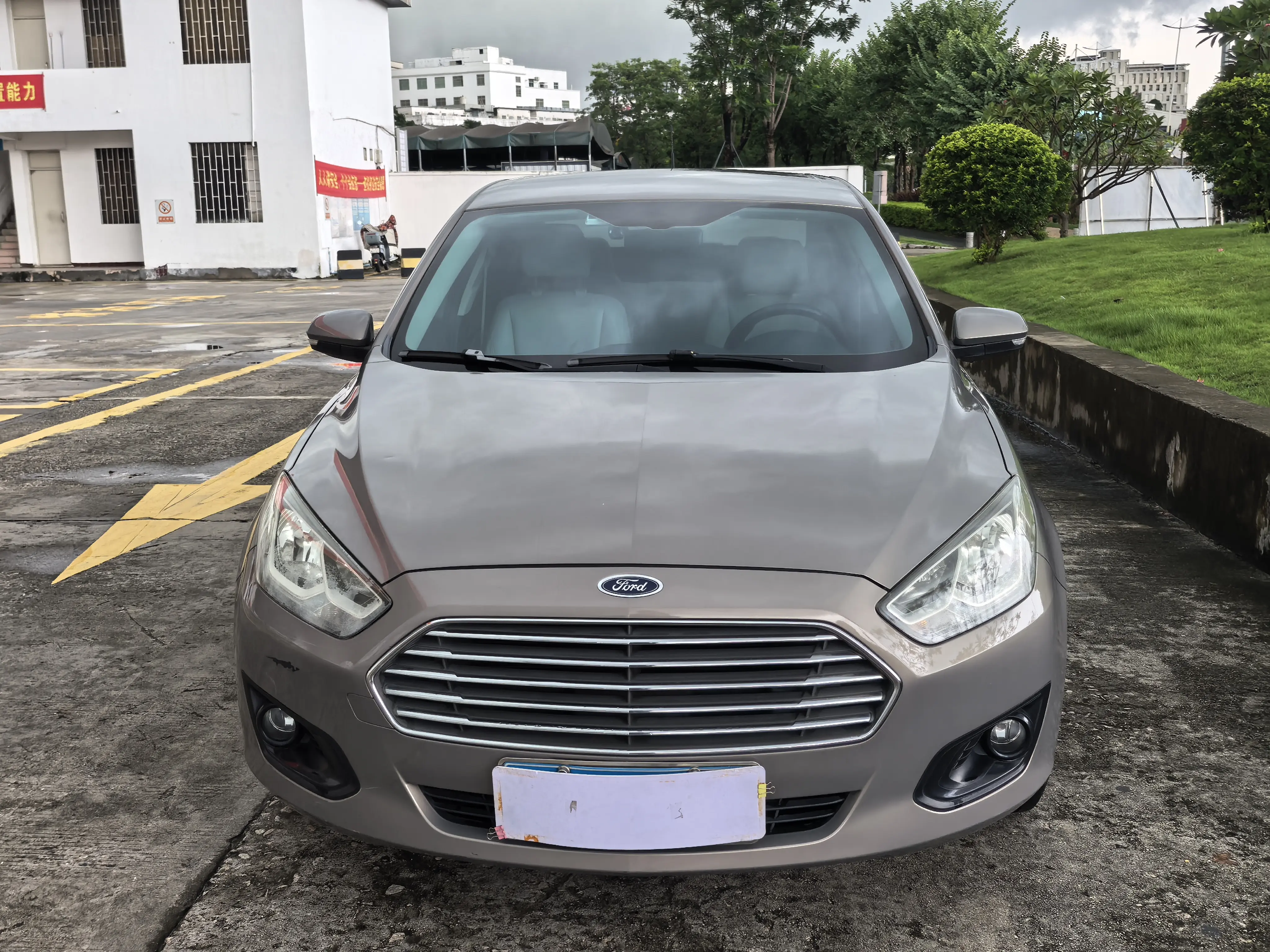 Ford Forrest  из Китая