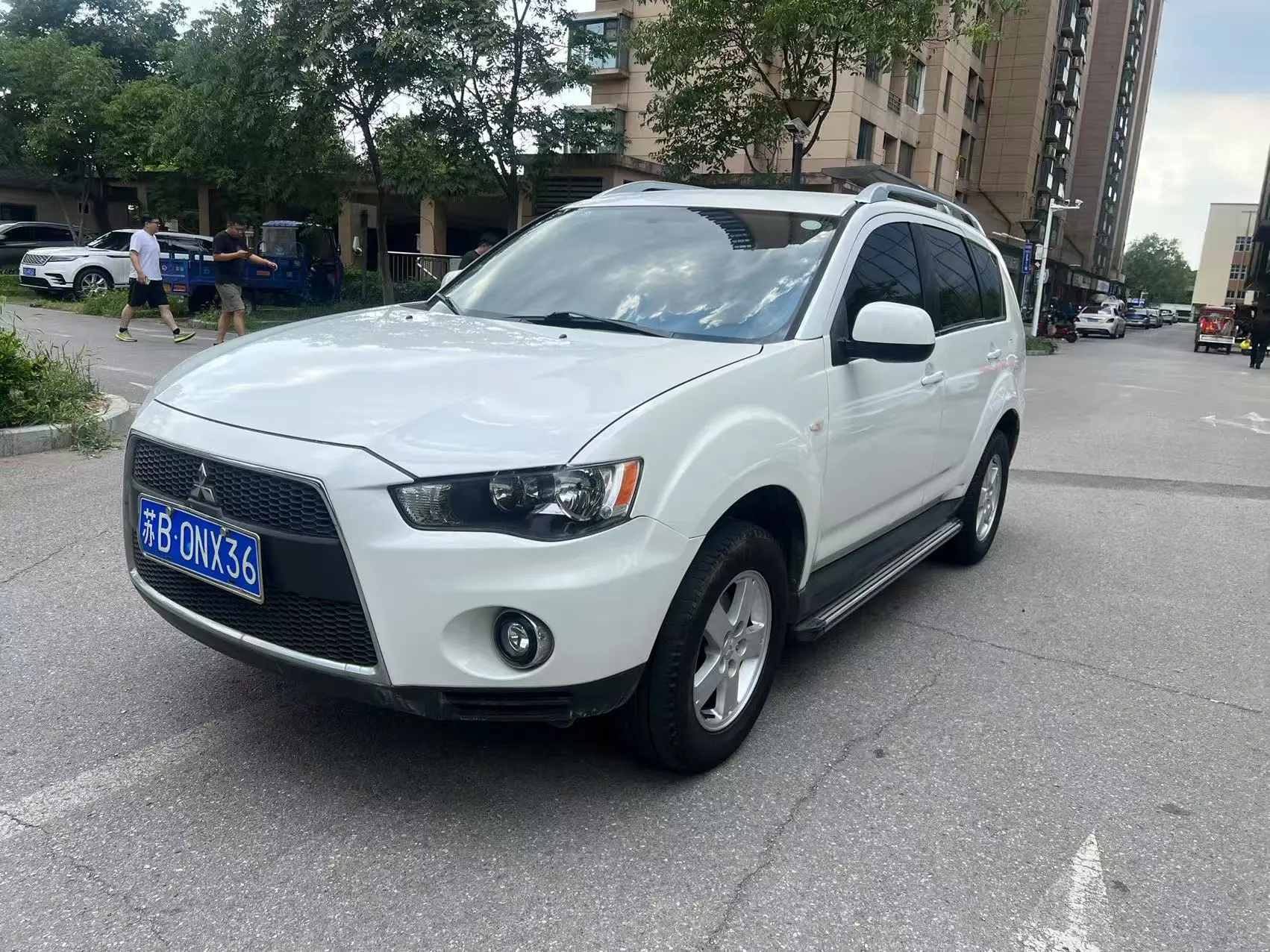 Mitsubishi Outlander  из Китая