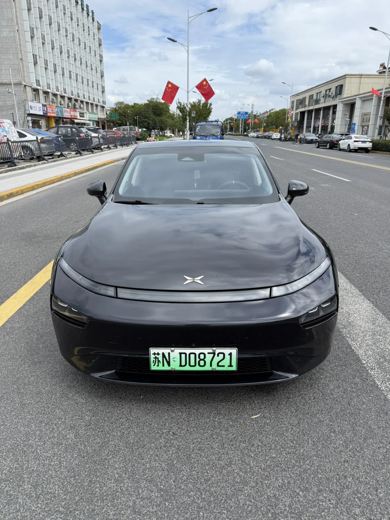 Xpeng P7  из Китая