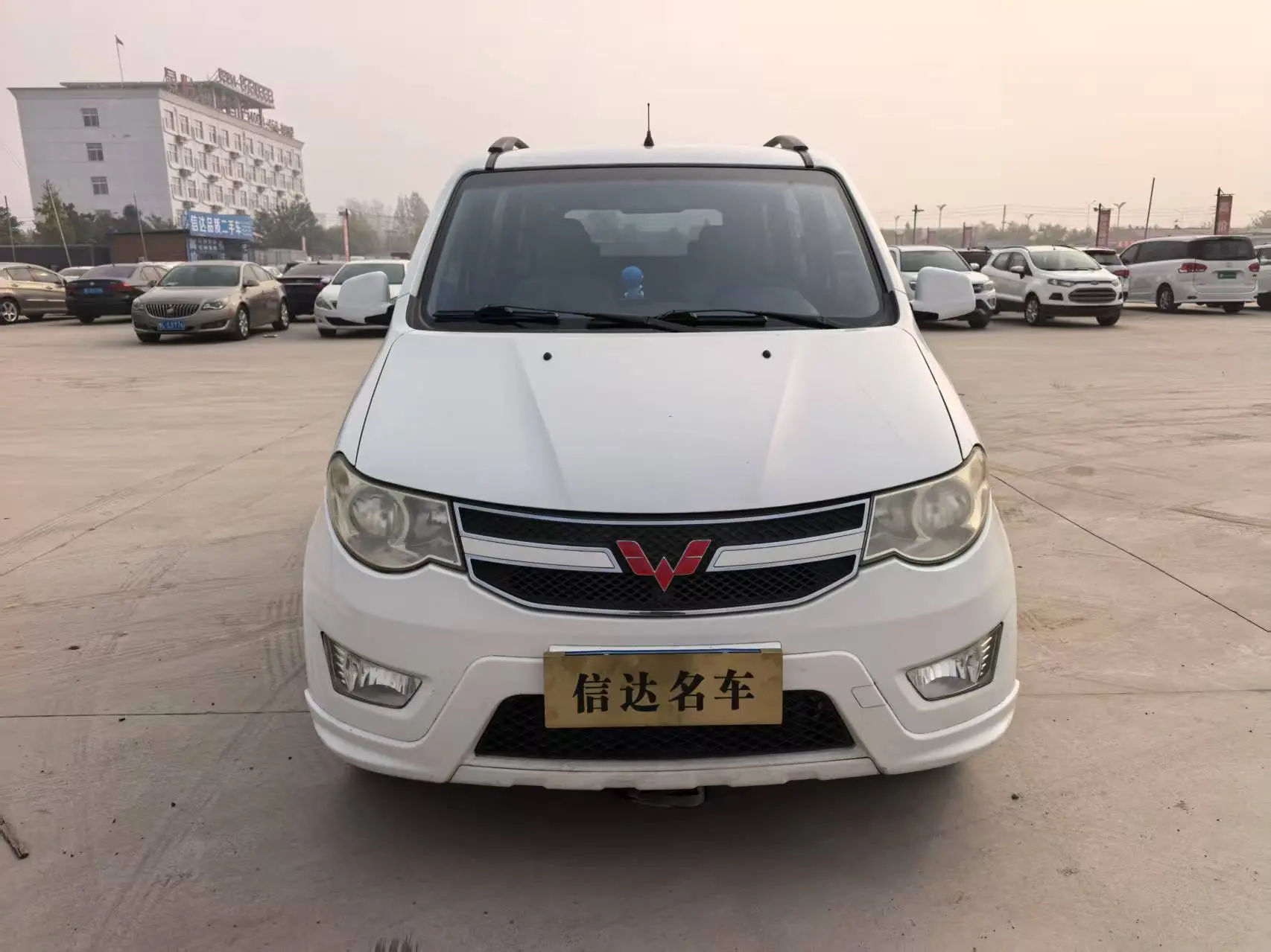 Wuling Hongguang  из Китая