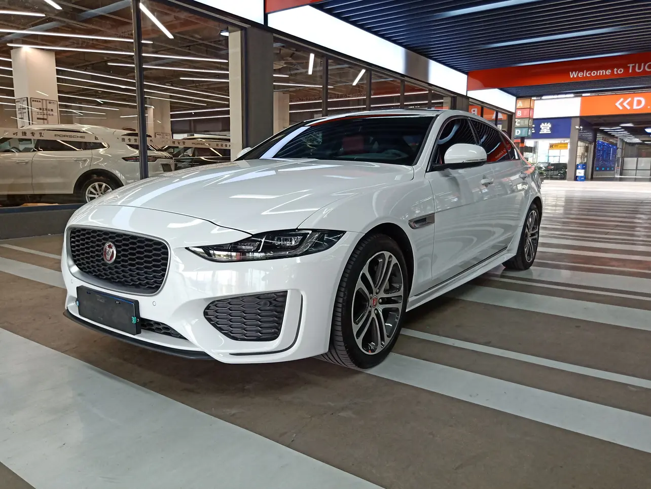 Jaguar XEL  из Китая