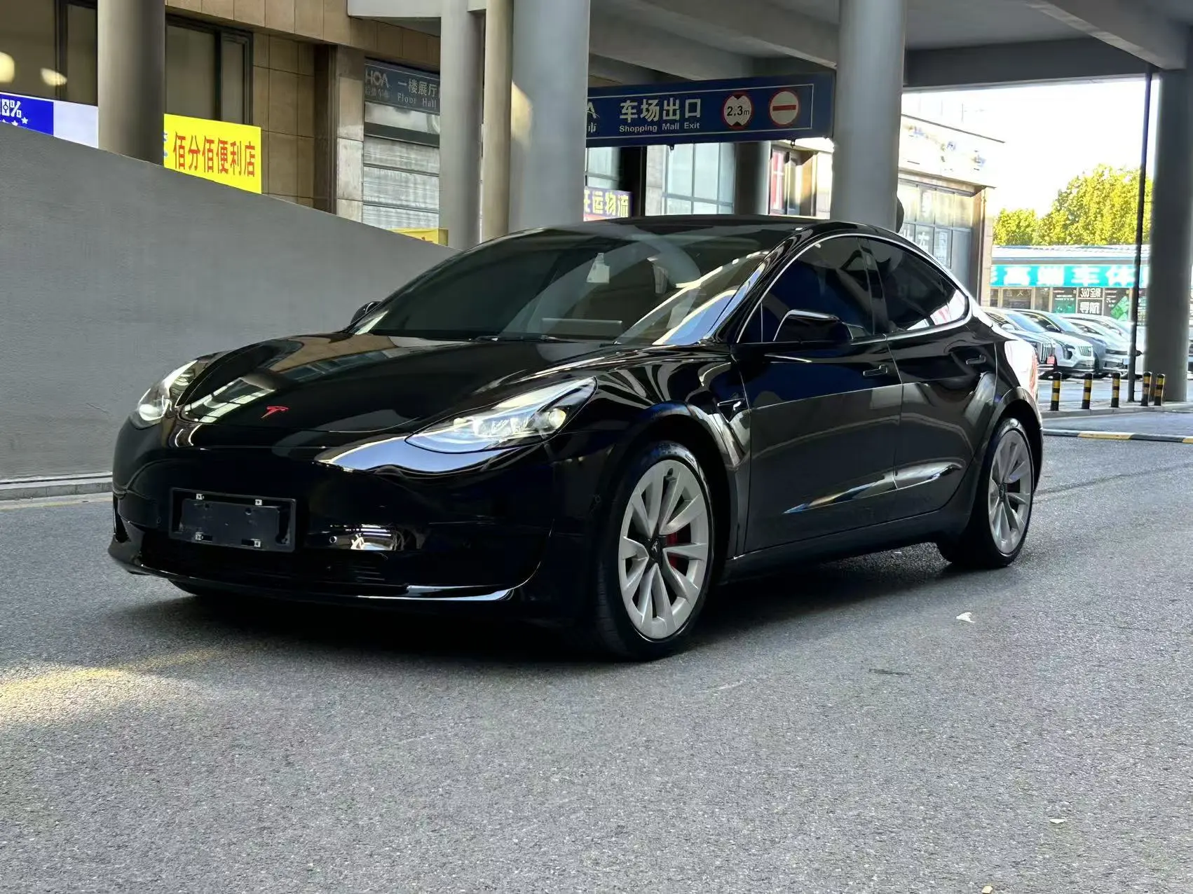 Tesla Model 3  из Китая