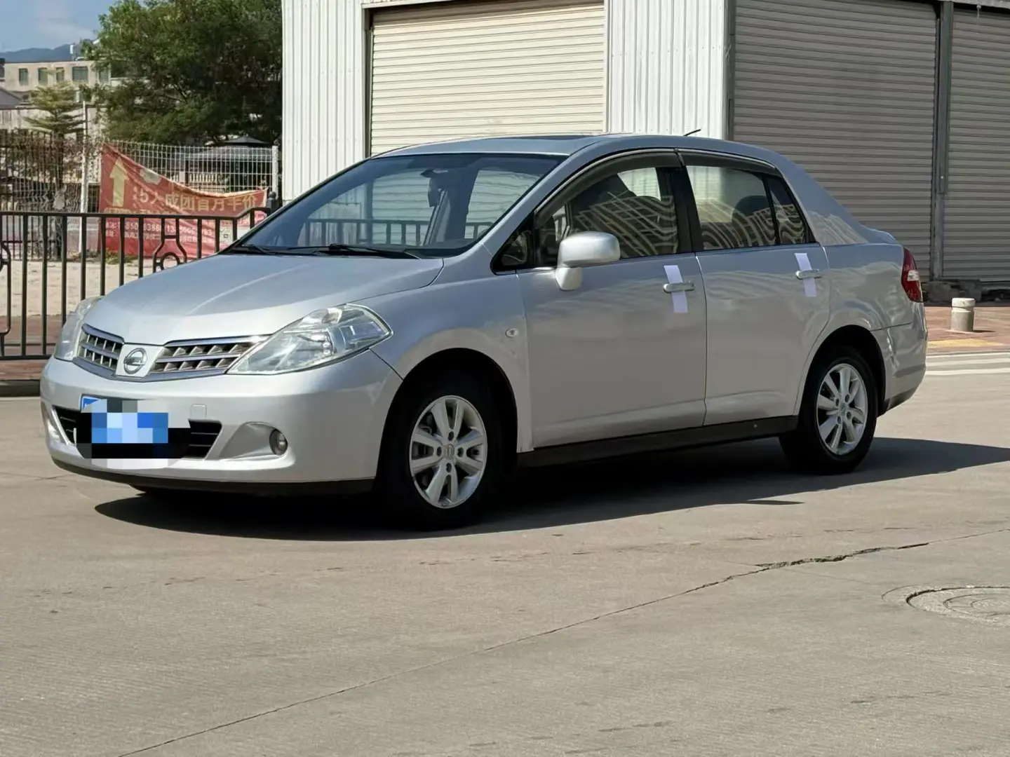 Nissan Tiida  из Китая
