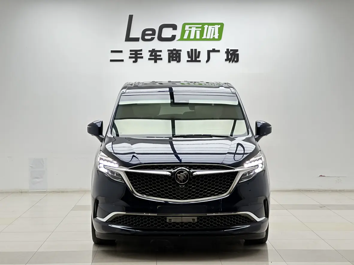 Buick GL8  из Китая