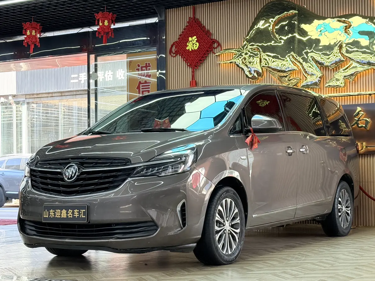 Buick GL8  из Китая