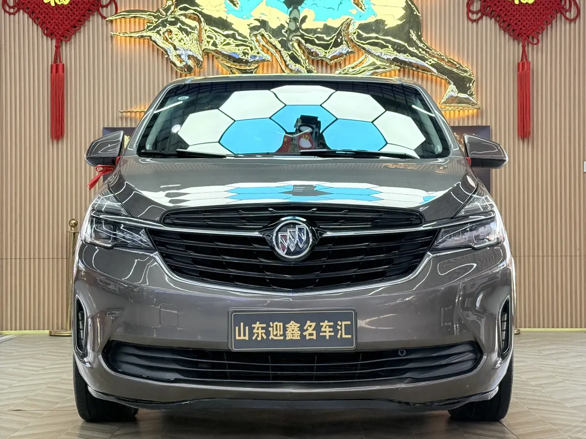 Buick GL8  из Китая
