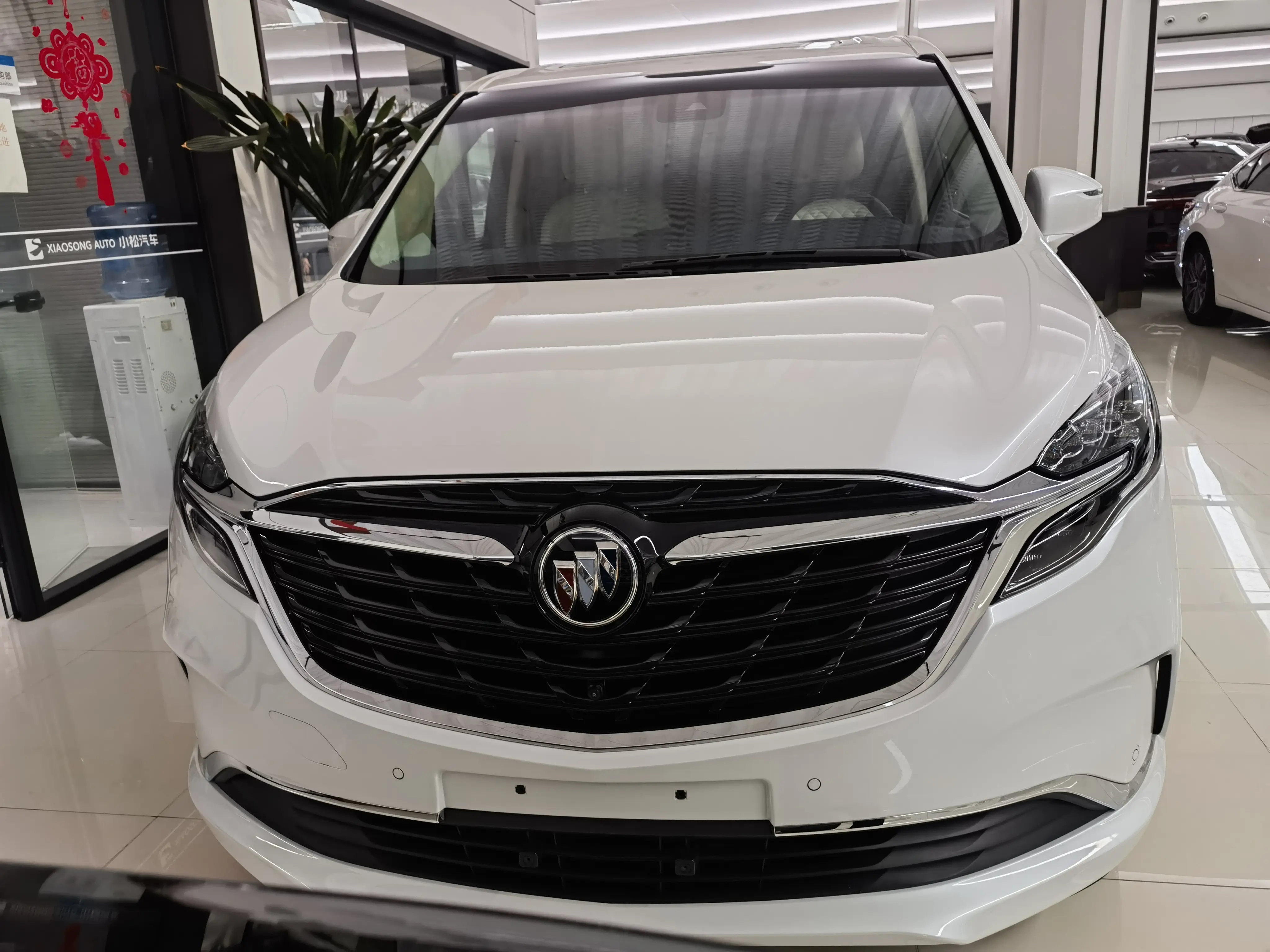 Buick GL8  из Китая