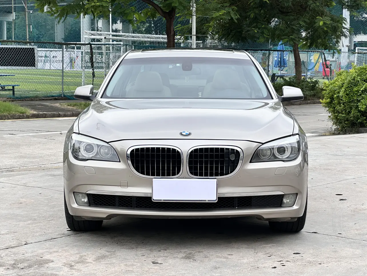 BMW 7 Series  из Китая