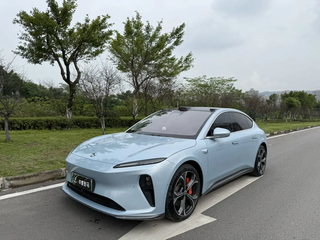 NIO ET5  из Китая