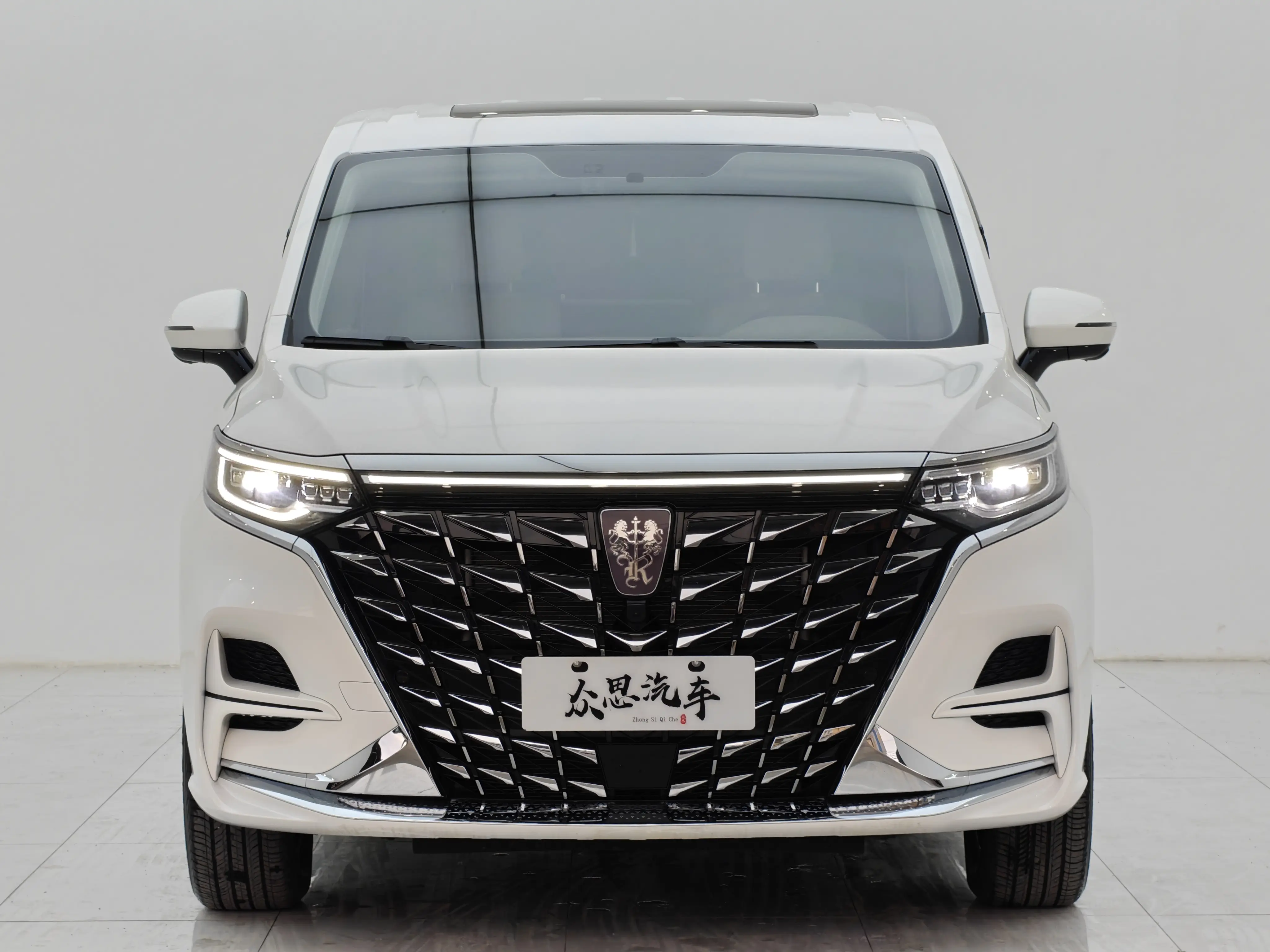 Roewe iMAX8 DMH  из Китая