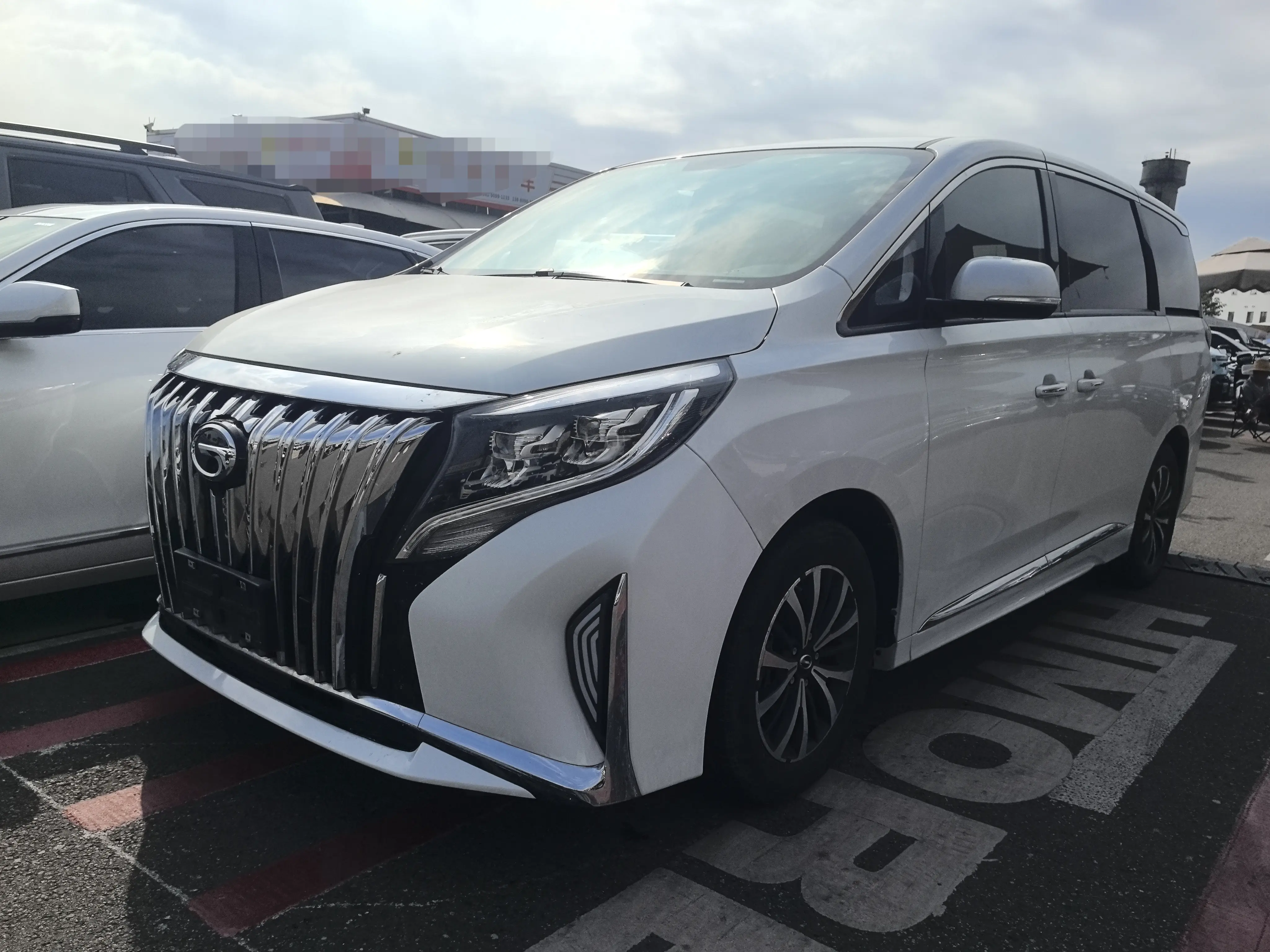 GAC Trumpchi M8  из Китая