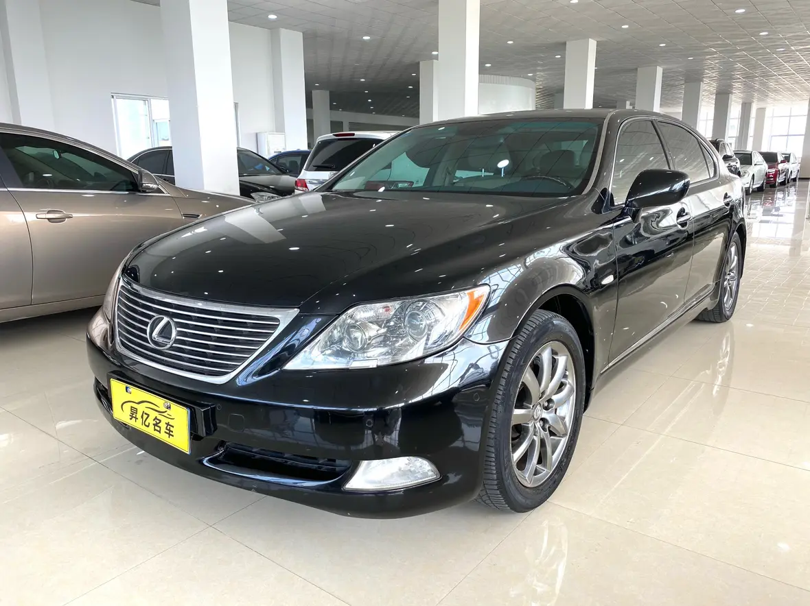 Lexus LS  из Китая