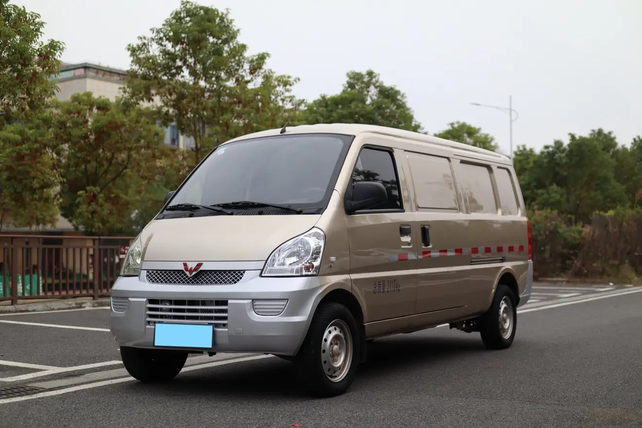 Wuling Rongguang  из Китая