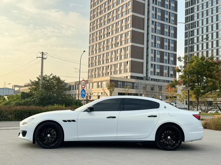 Maserati President  из Китая