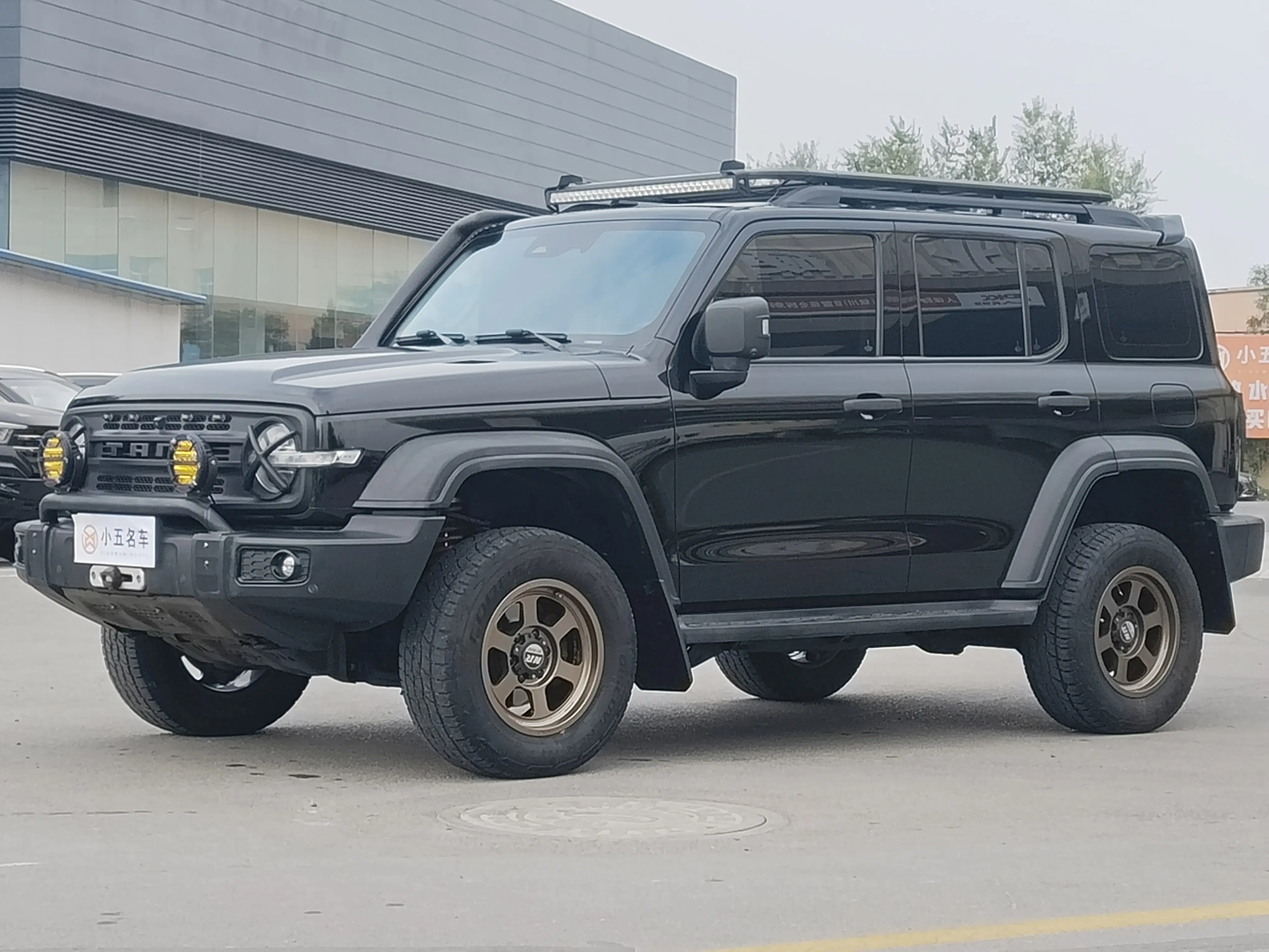 Tank 300  из Китая