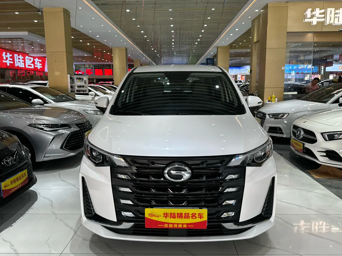 GAC Trumpchi M6  из Китая