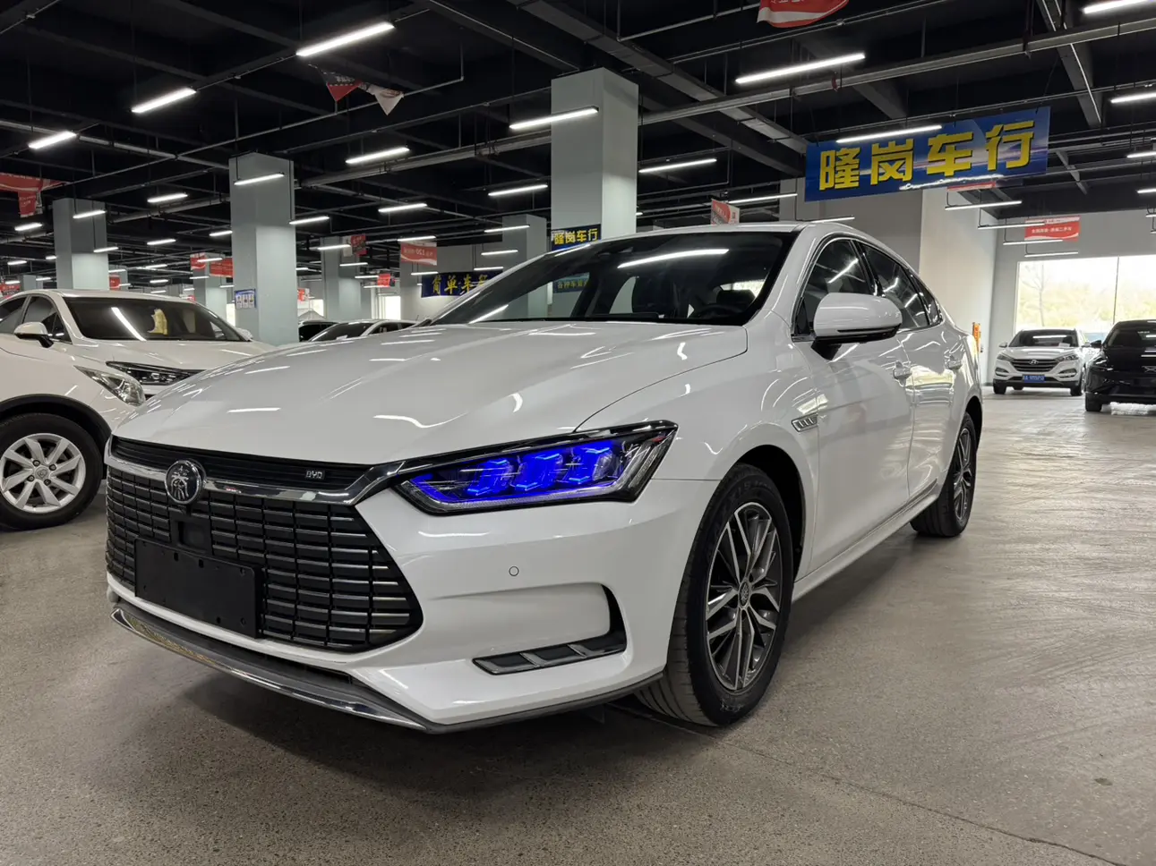 BYD Qin Pro EV  из Китая