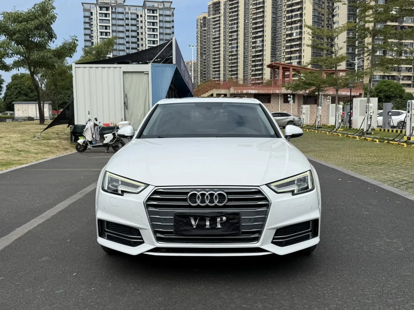 Audi A4L  из Китая