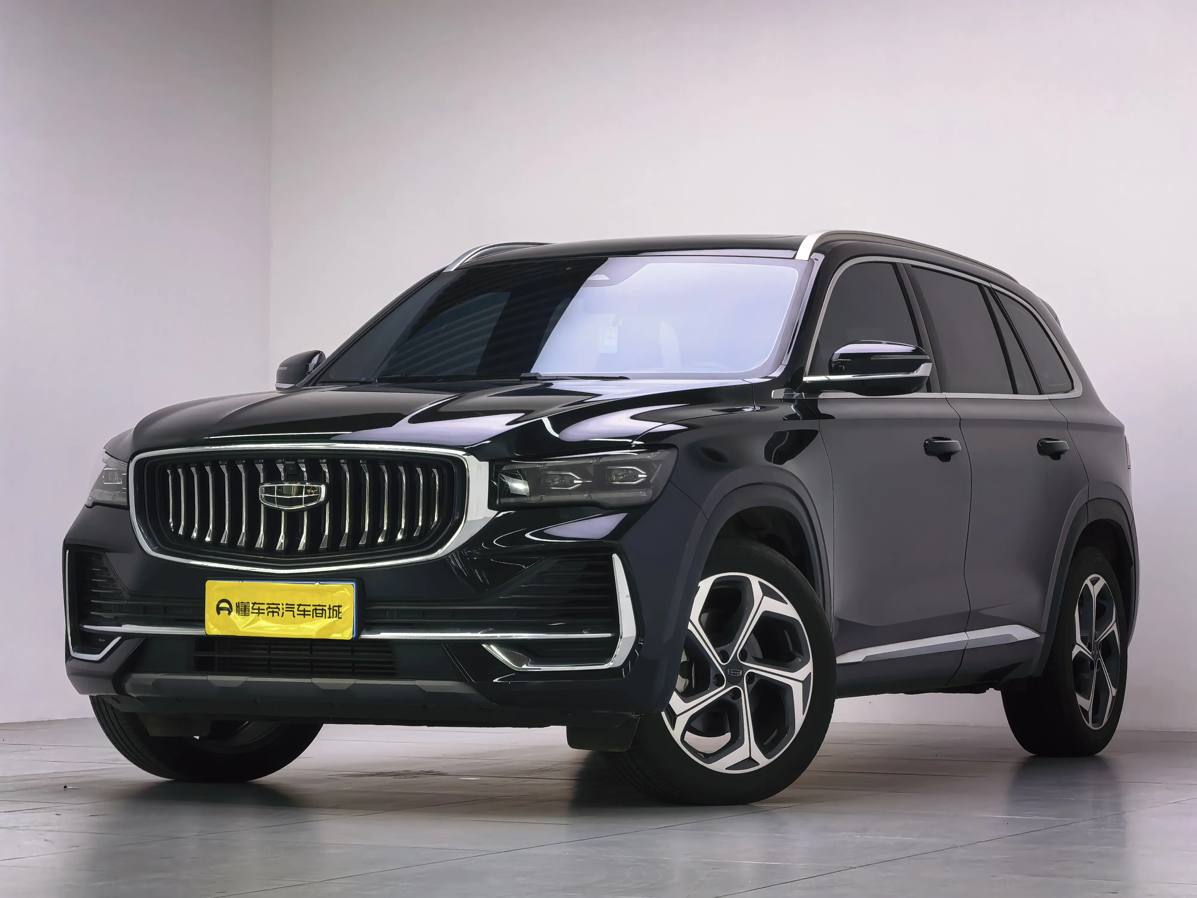 Geely Monjaro (Xingyue L)  из Китая