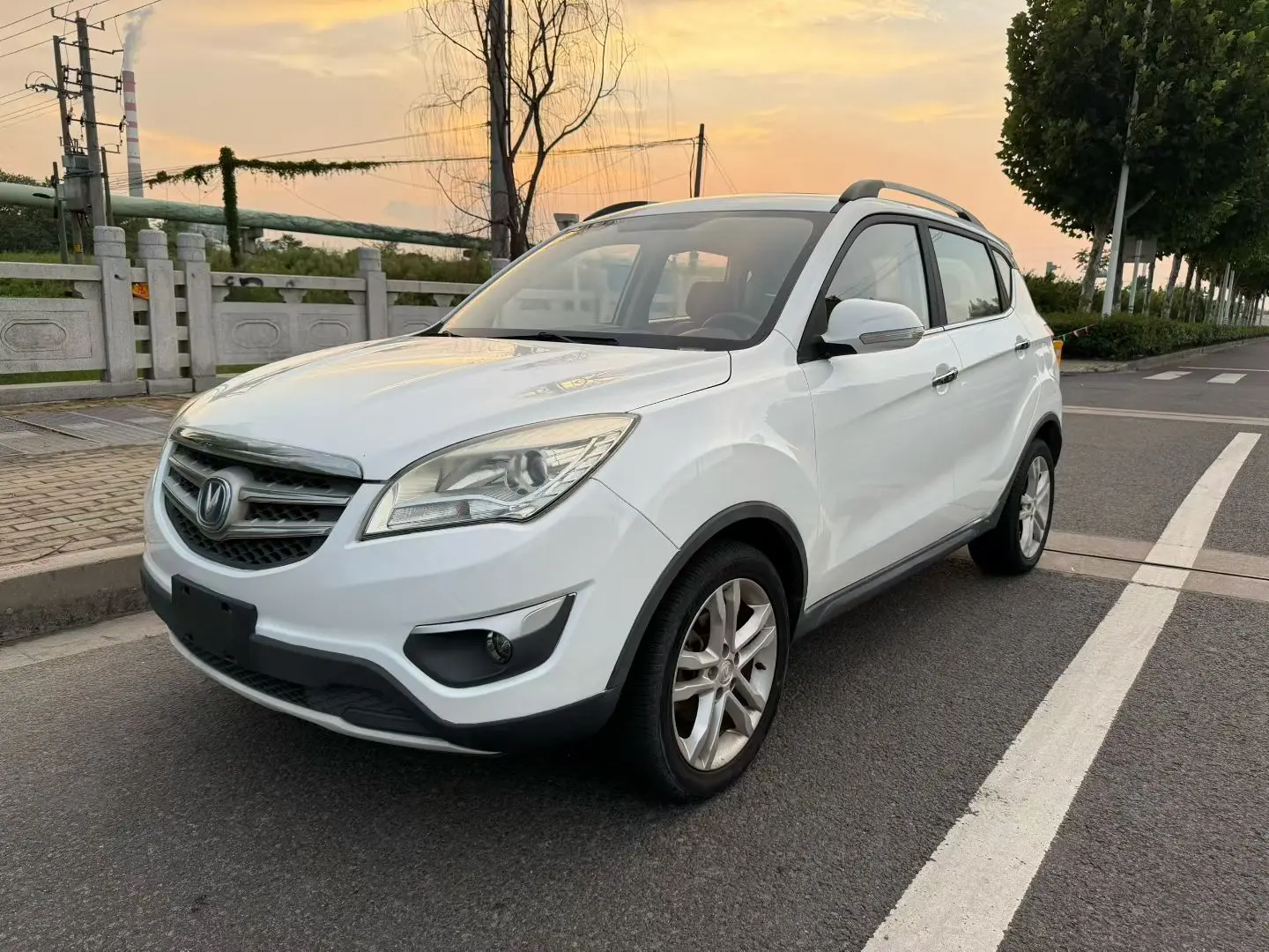 Changan CS35  из Китая