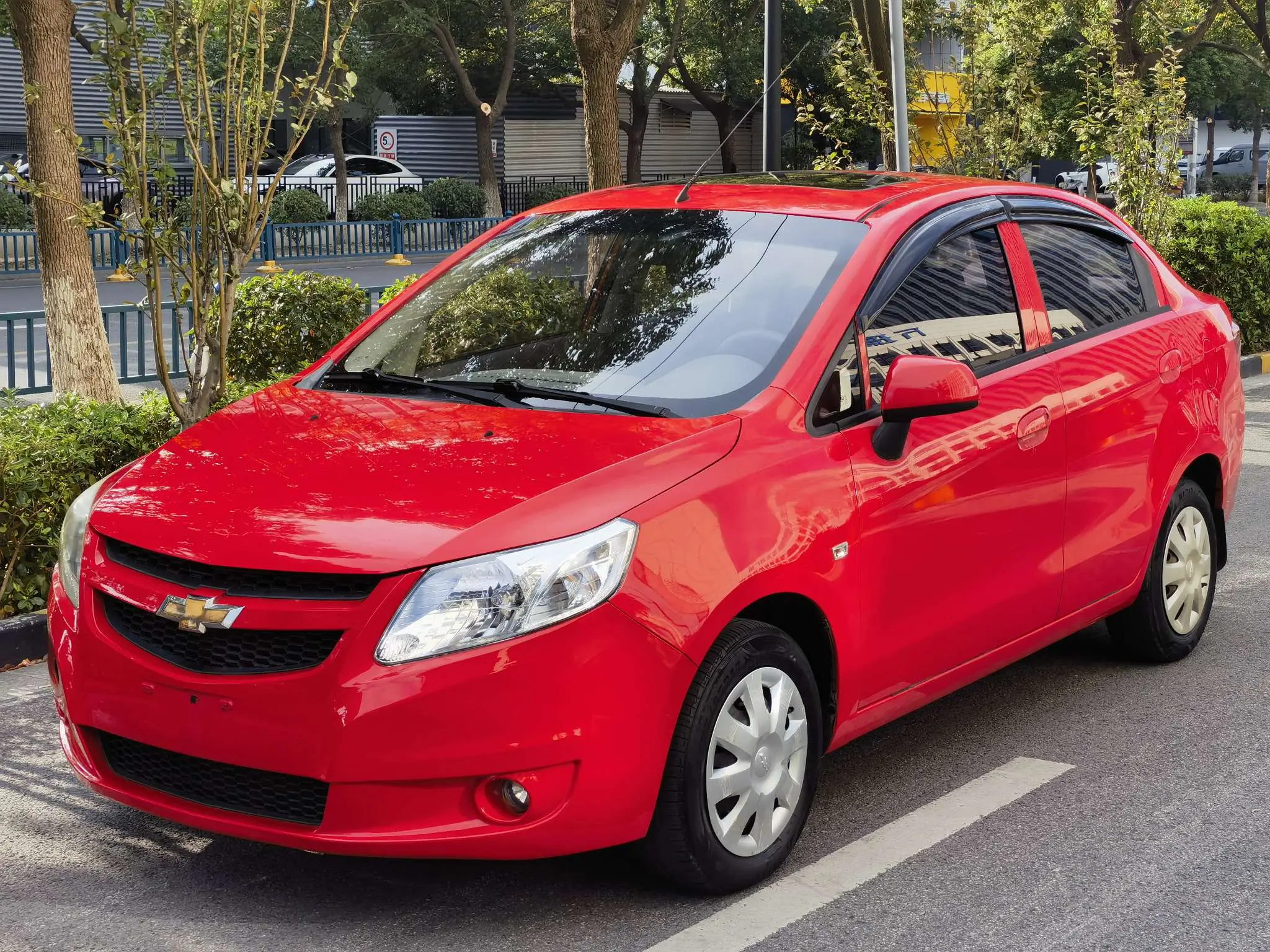 Chevrolet Sail  из Китая