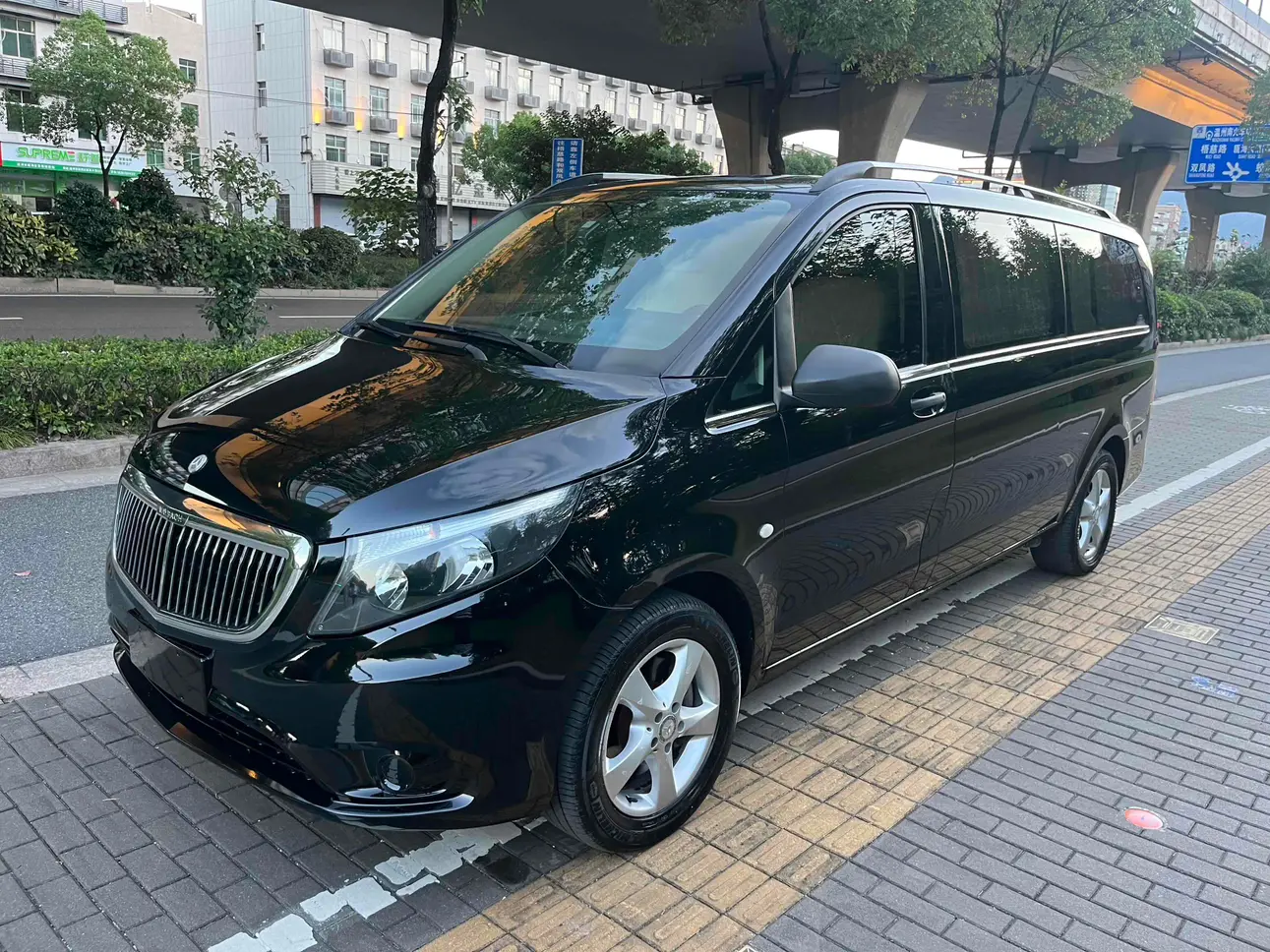 Mercedes-Benz Vito  из Китая