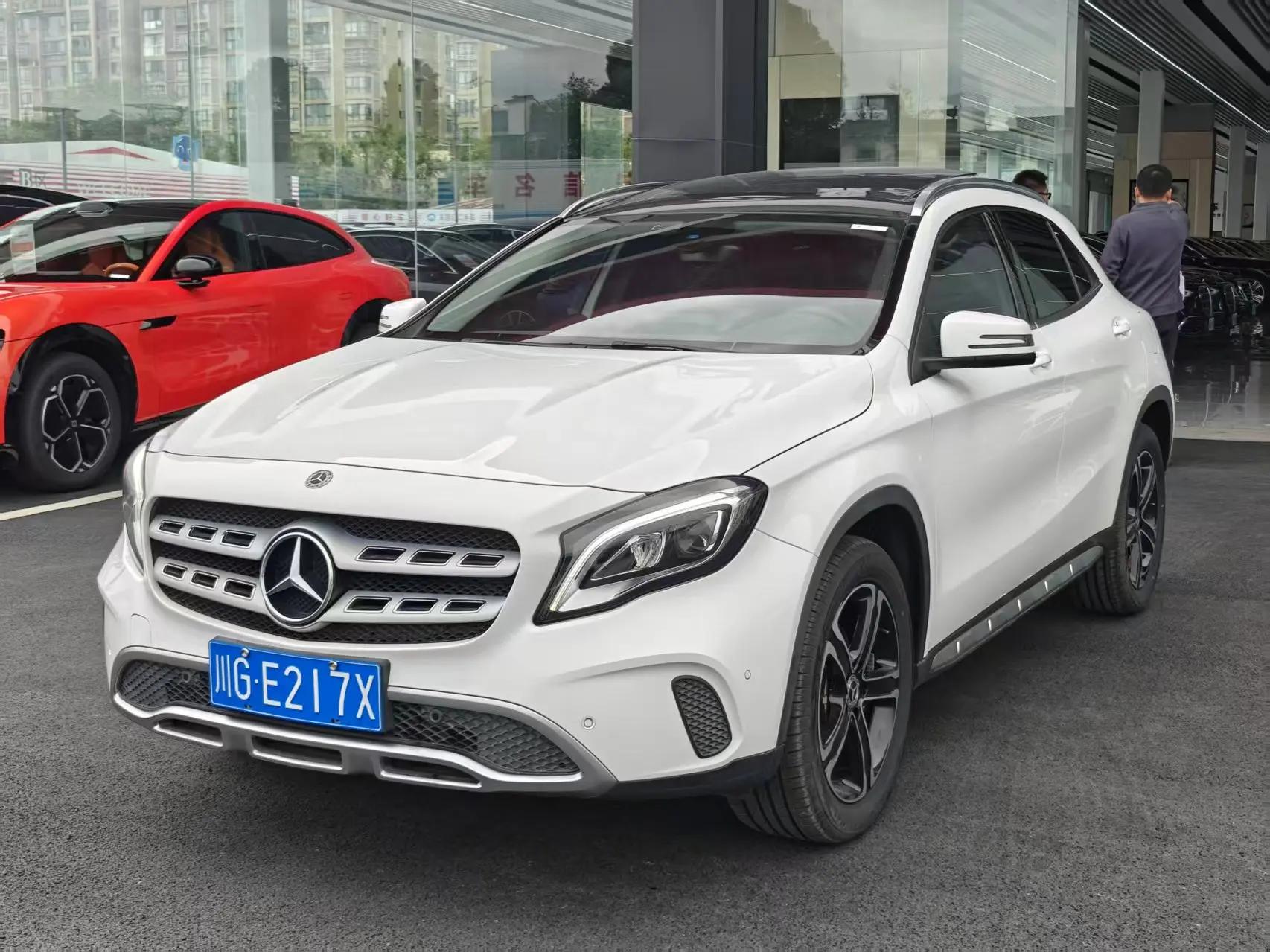 Mercedes-Benz GLA  из Китая