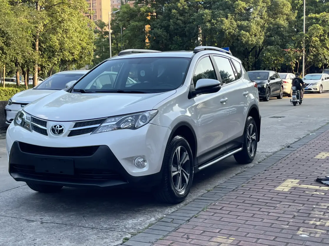 Toyota RAV4  из Китая