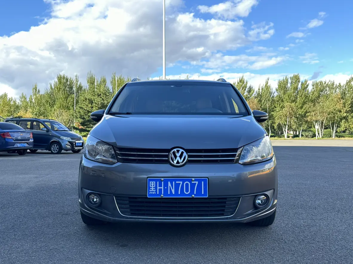 Volkswagen Touran  из Китая