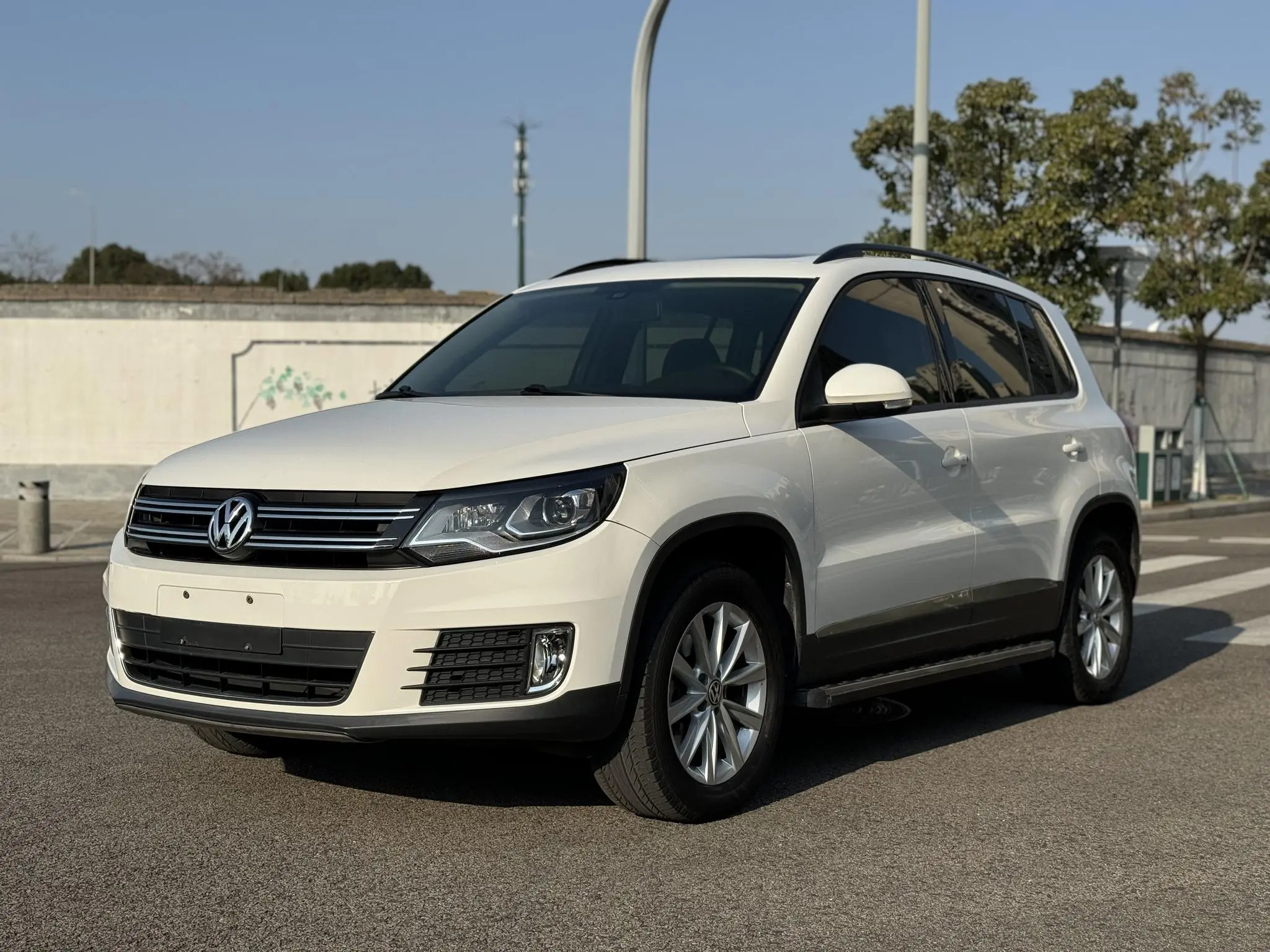 Volkswagen Tiguan  из Китая