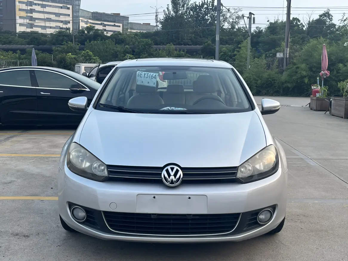 Volkswagen Golf  из Китая