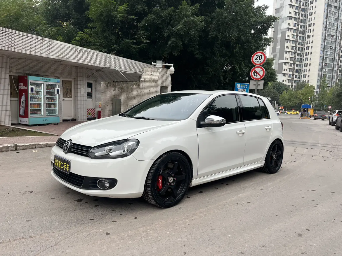 Volkswagen Golf  из Китая