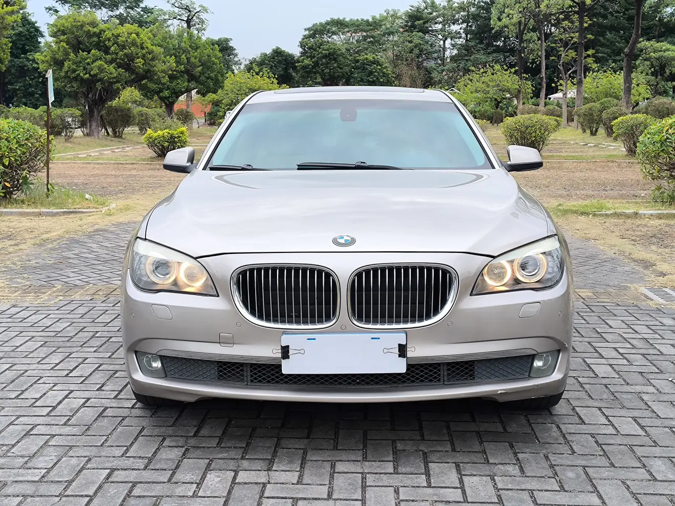 BMW 7 Series  из Китая