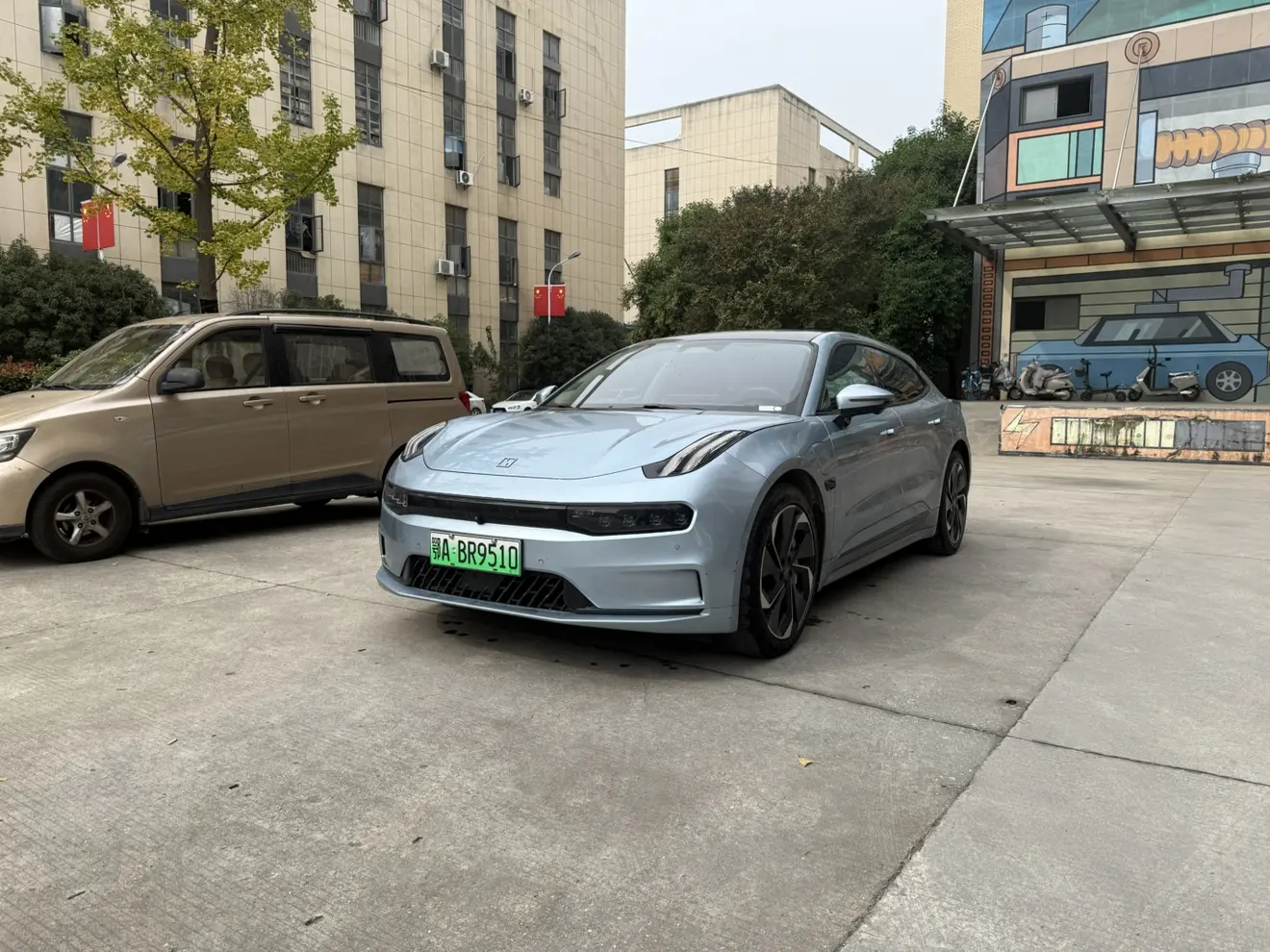 ZEEKR 001  из Китая