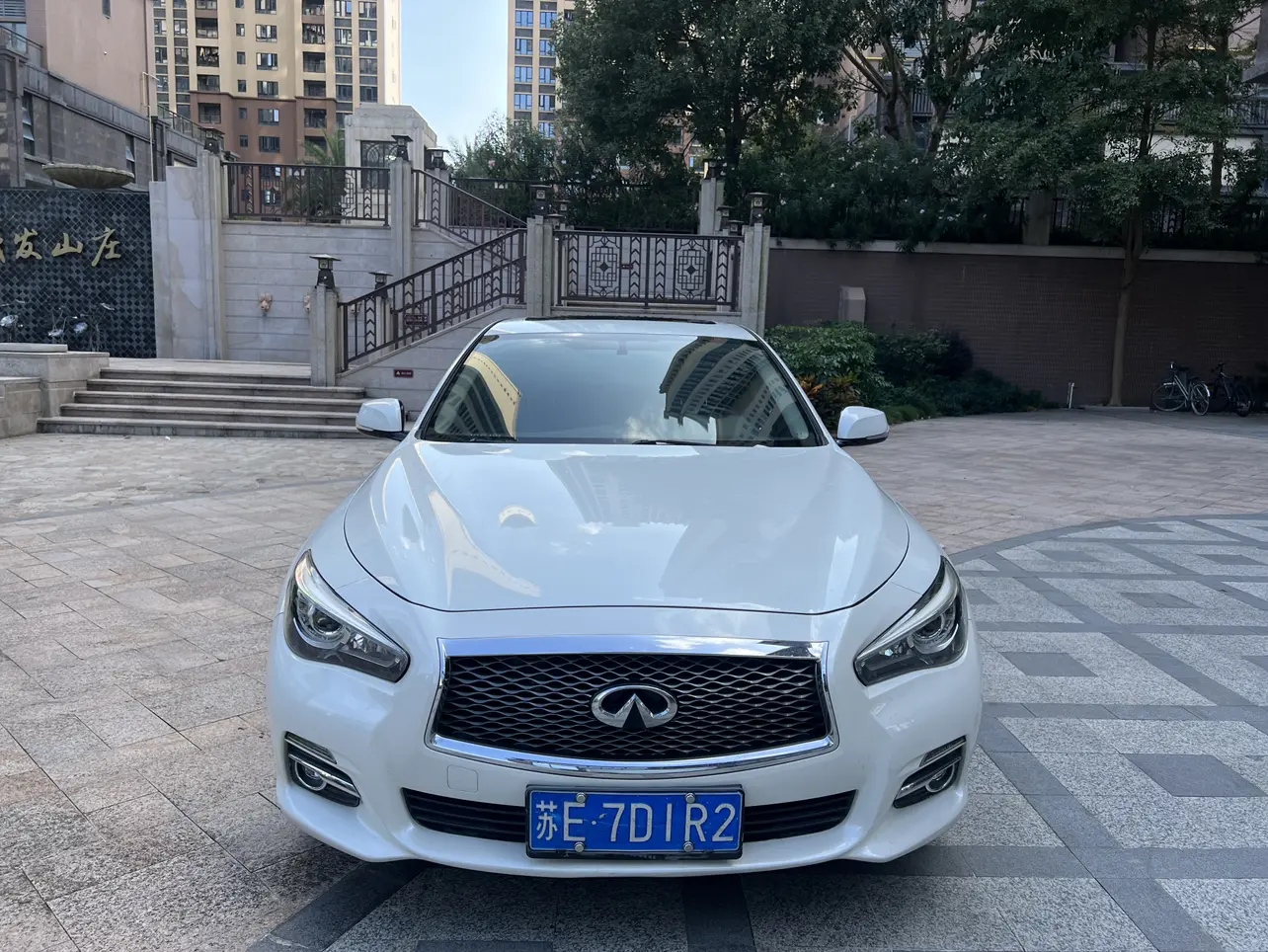 Infiniti Q50L  из Китая