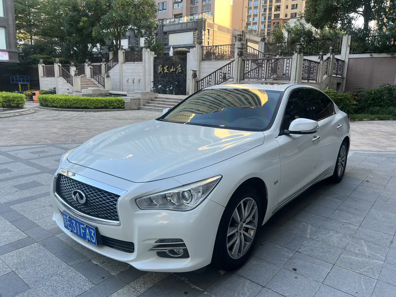 Infiniti Q50L  из Китая
