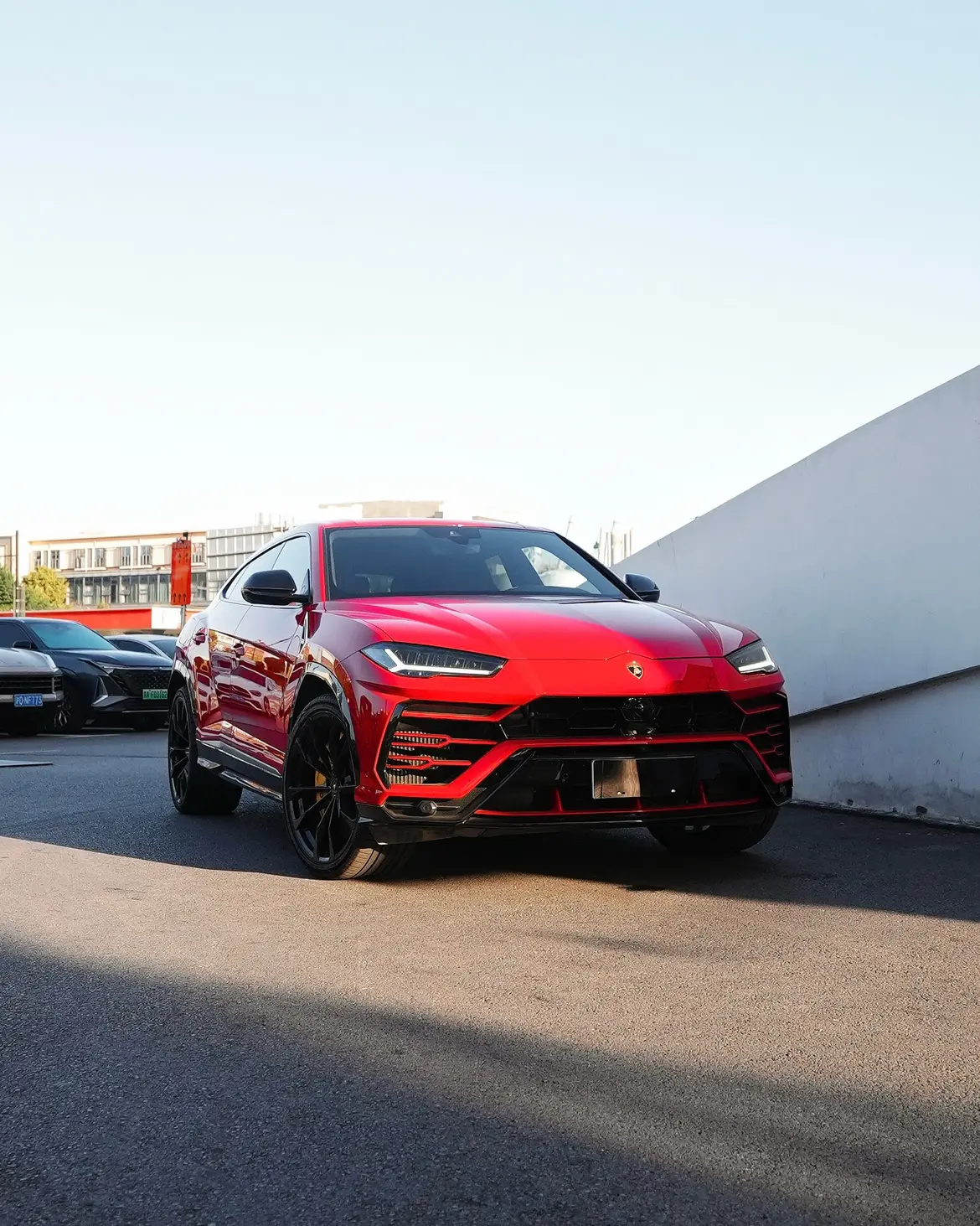 Lamborghini Urus  из Китая