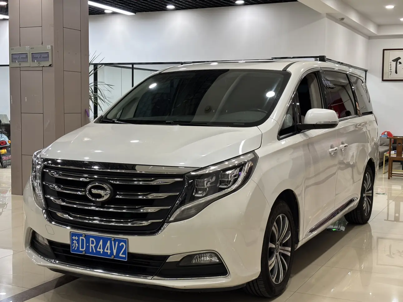 GAC Trumpchi M8  из Китая