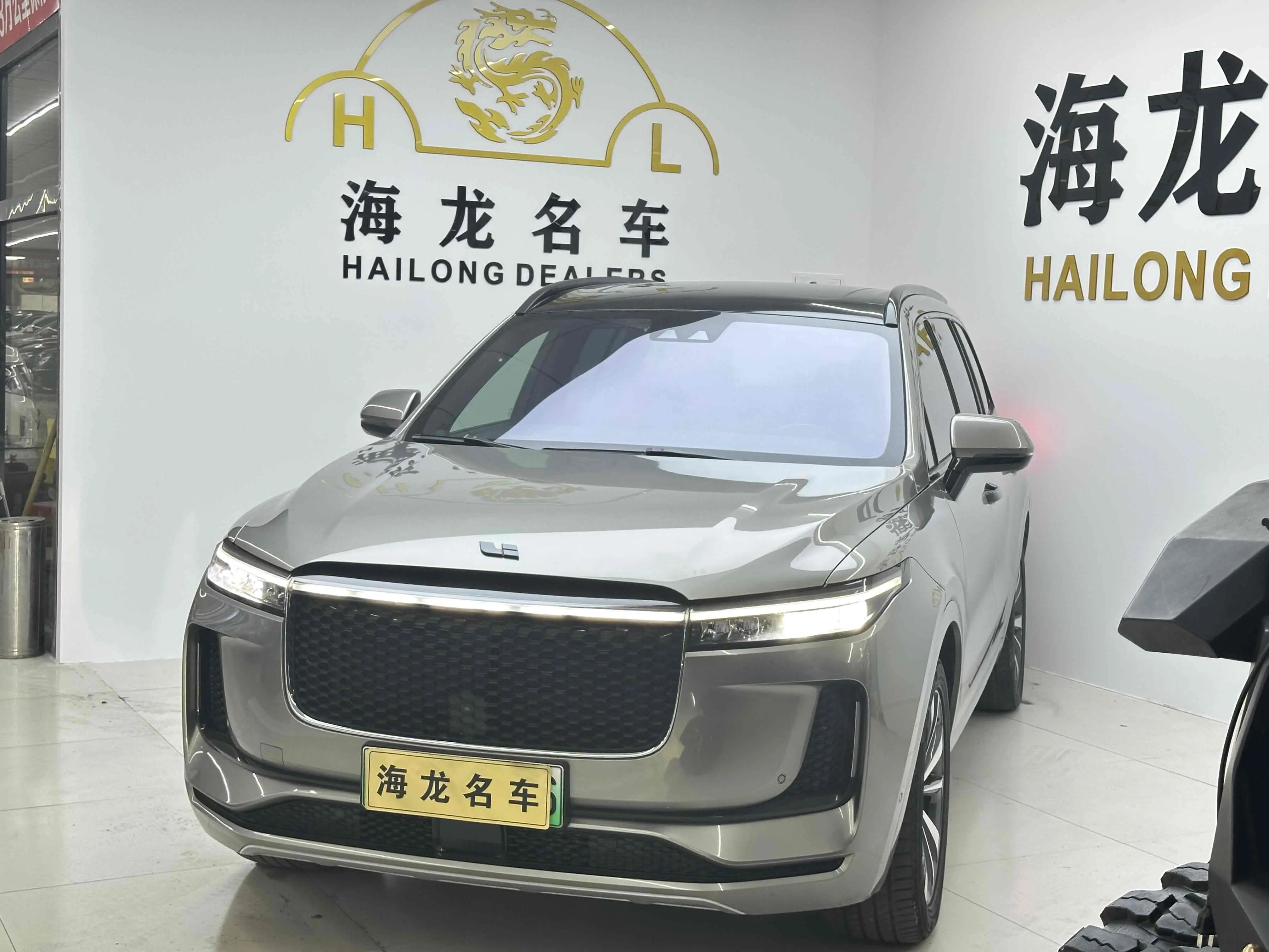 Li ONE (Ideal ONE)  из Китая