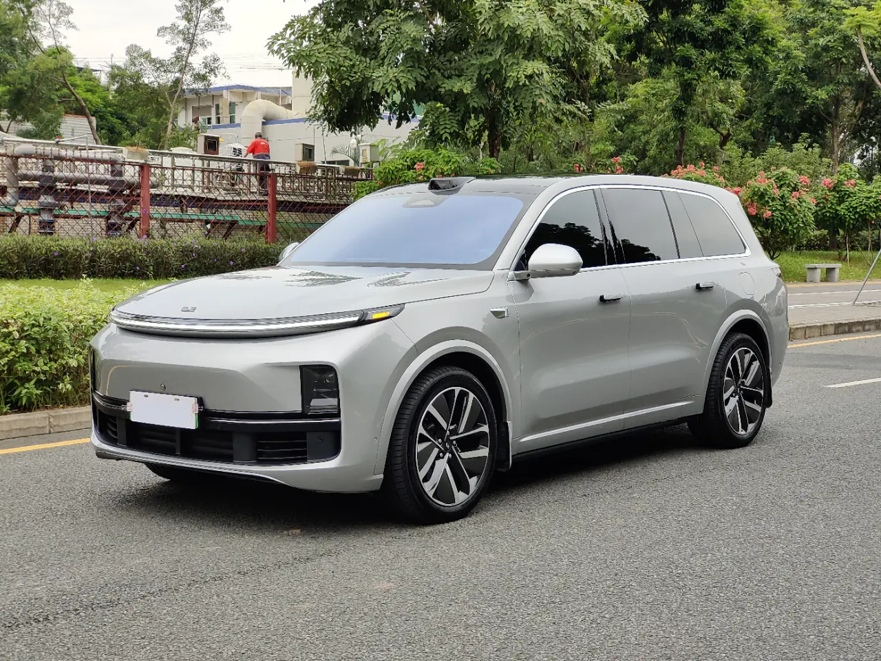 Li L9 (Ideal L9)  из Китая