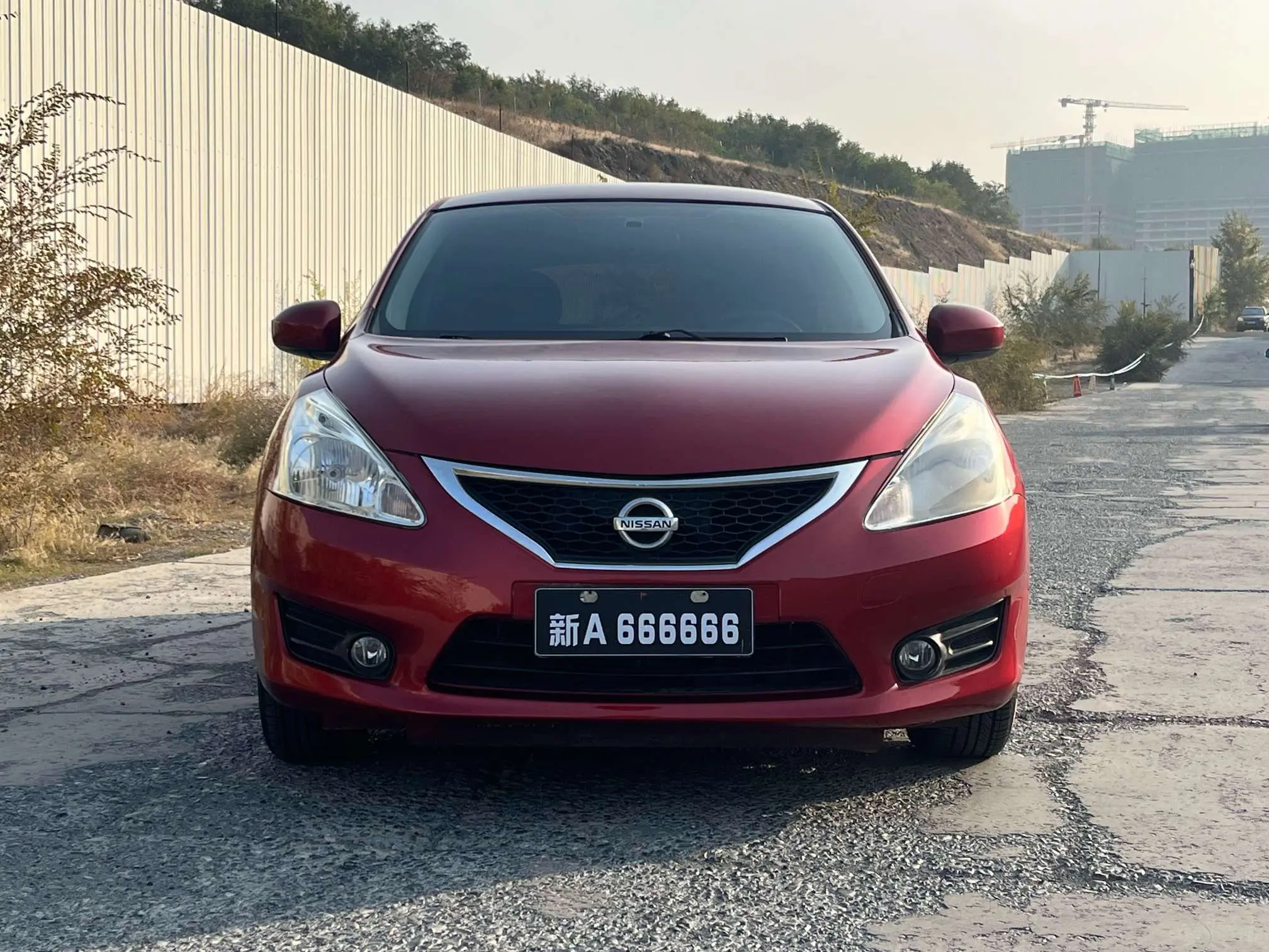 Nissan Tiida  из Китая