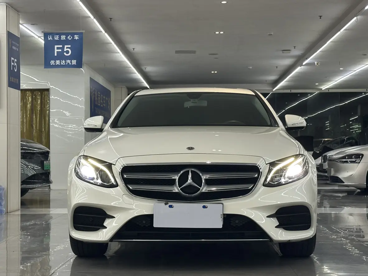 Mercedes-Benz E-Class  из Китая