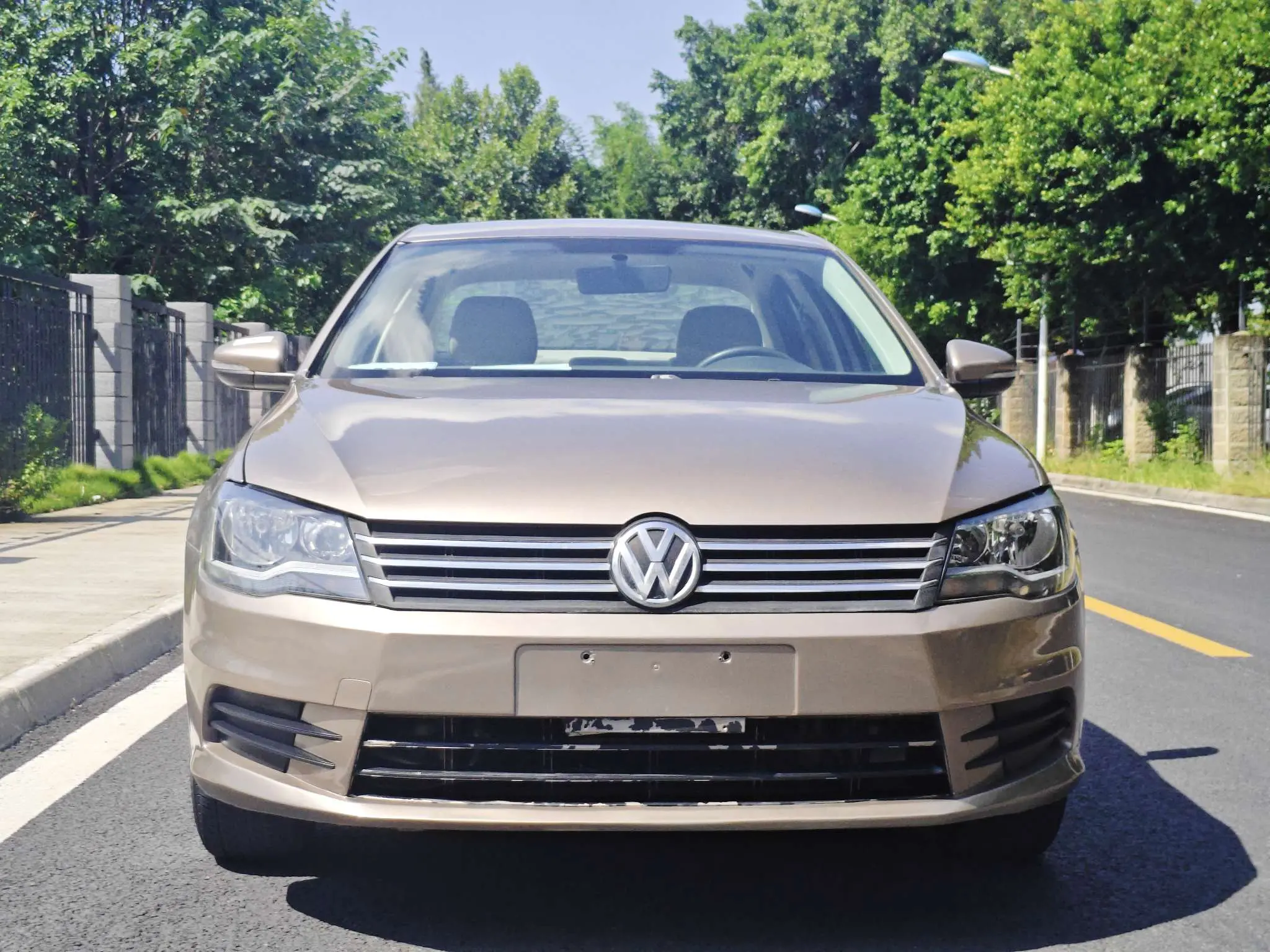 Volkswagen Bora  из Китая