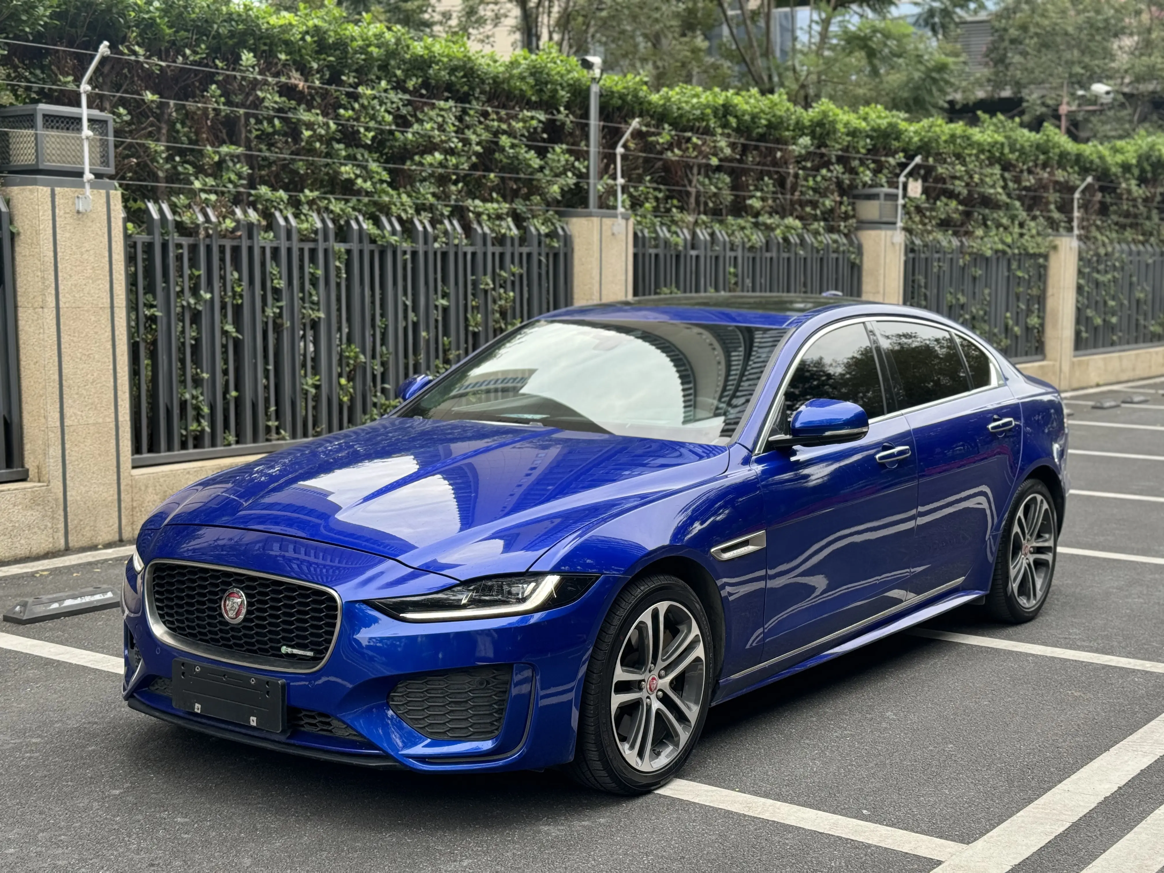 Jaguar XEL  из Китая