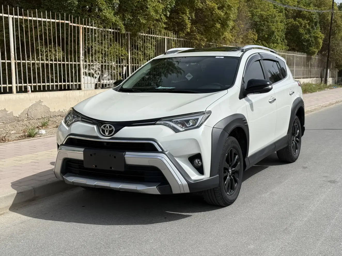 Toyota RAV4  из Китая
