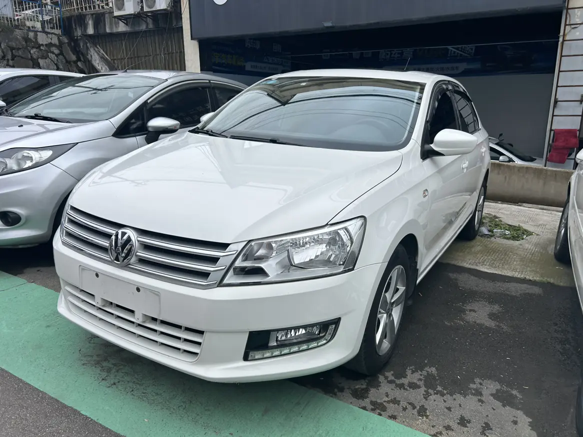 Volkswagen Santana  из Китая