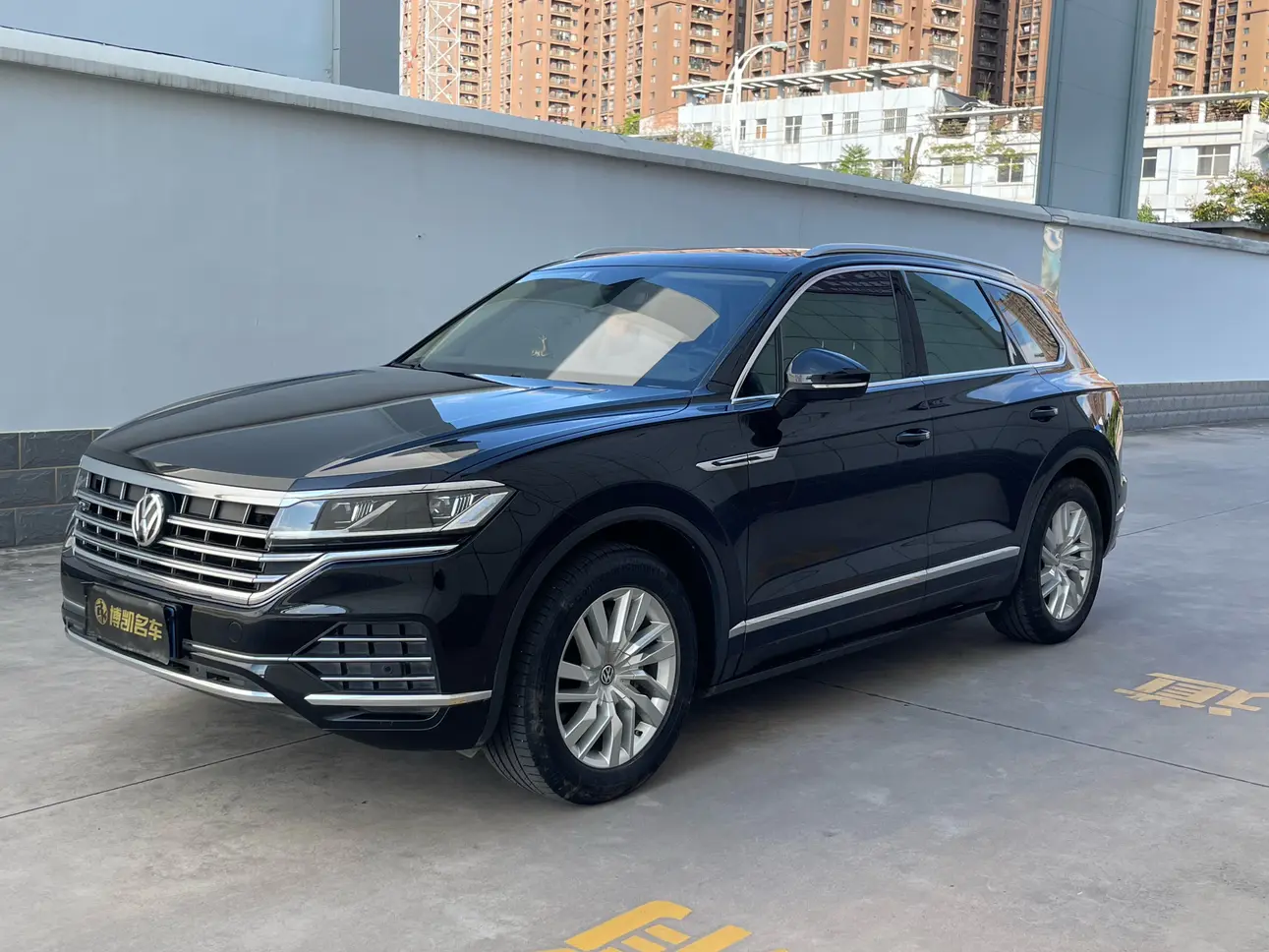 Volkswagen Touareg  из Китая