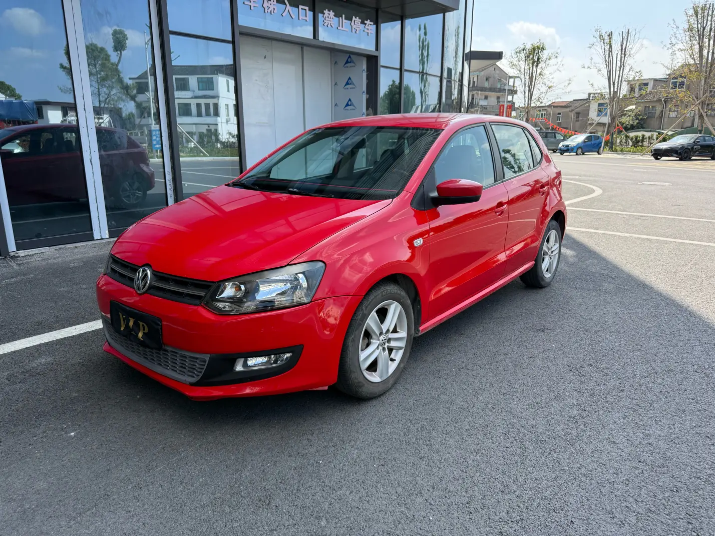 Volkswagen Polo  из Китая