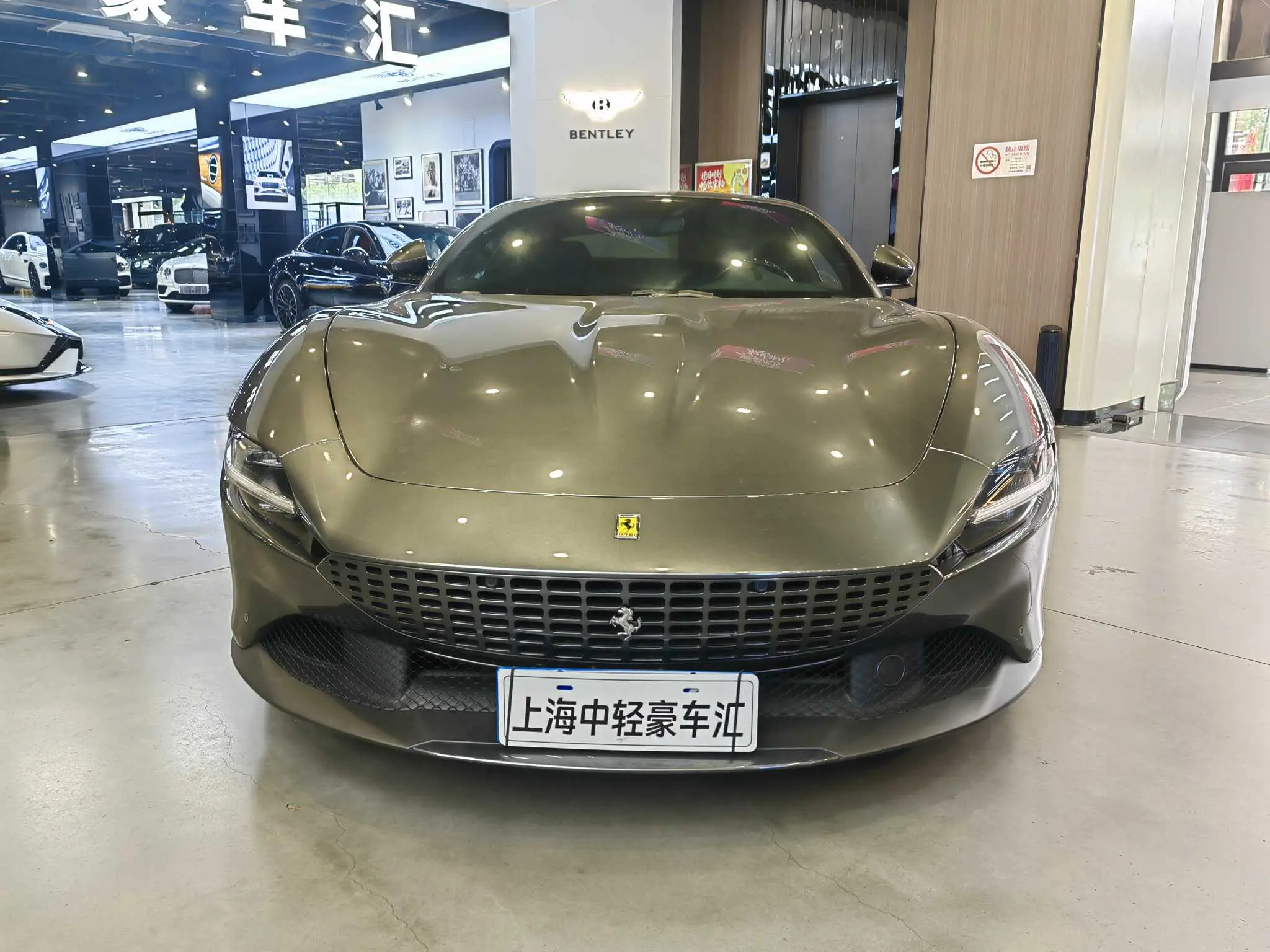 Ferrari Roma  из Китая