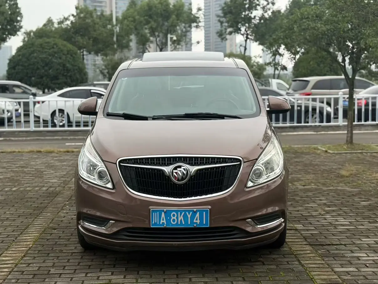 Buick GL8  из Китая